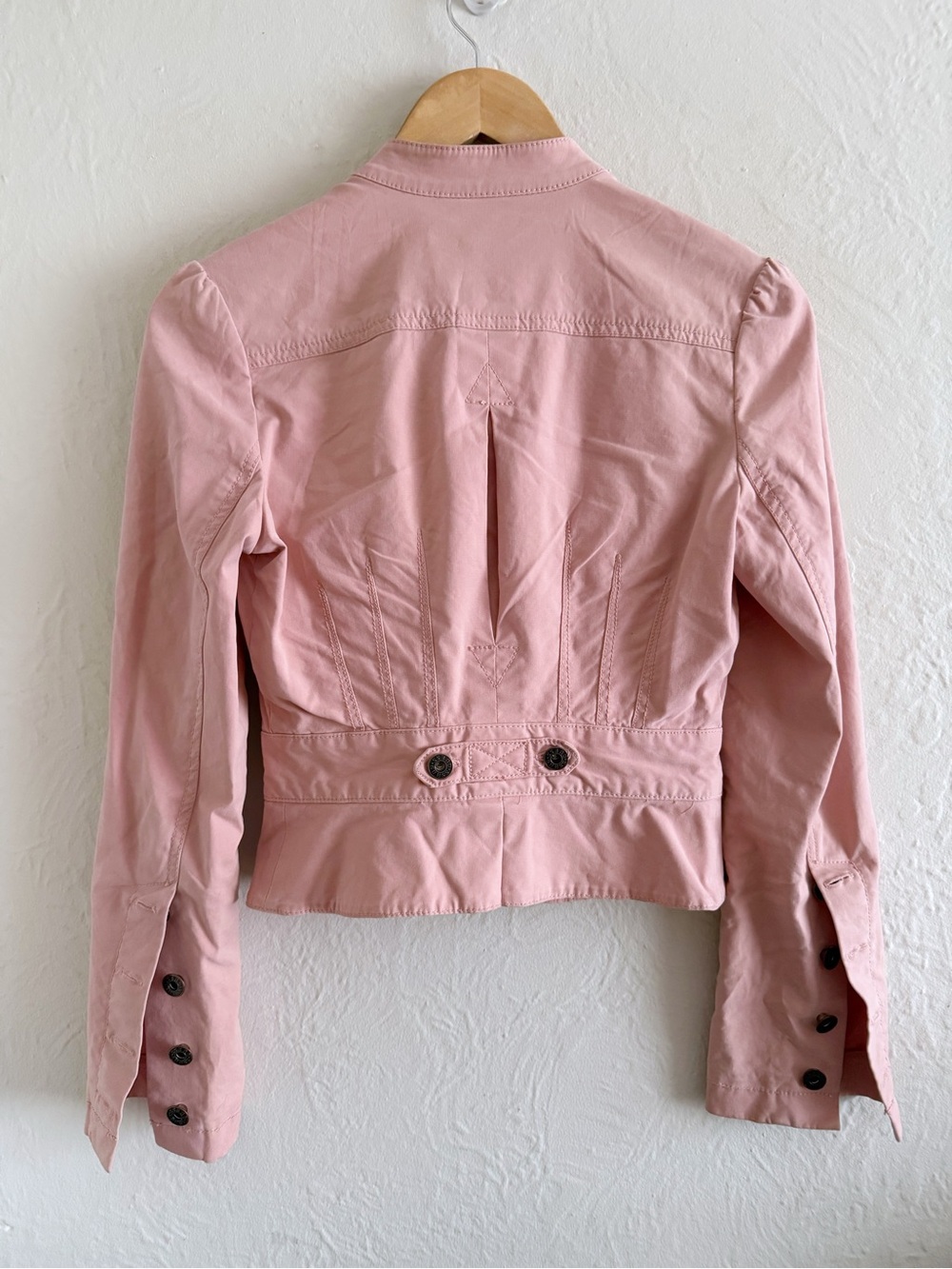 Y2K Guess Pink Button-Front Cropped Jacket - Picture 5 of 6